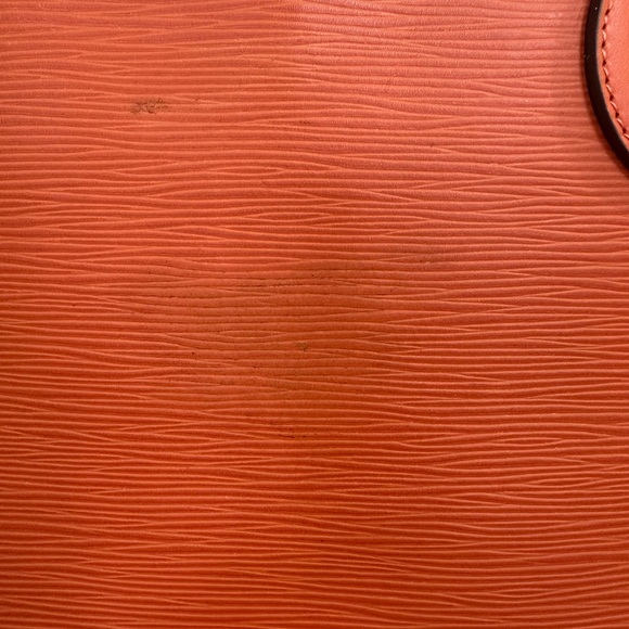 Louis Vuitton Neverfull PM Orange Epi - Picture 16 of 16